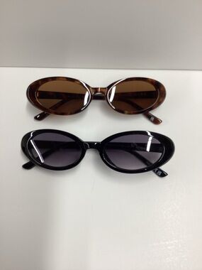Aire Uni-Sex Fornax Oval Sunglasses - Set of 2